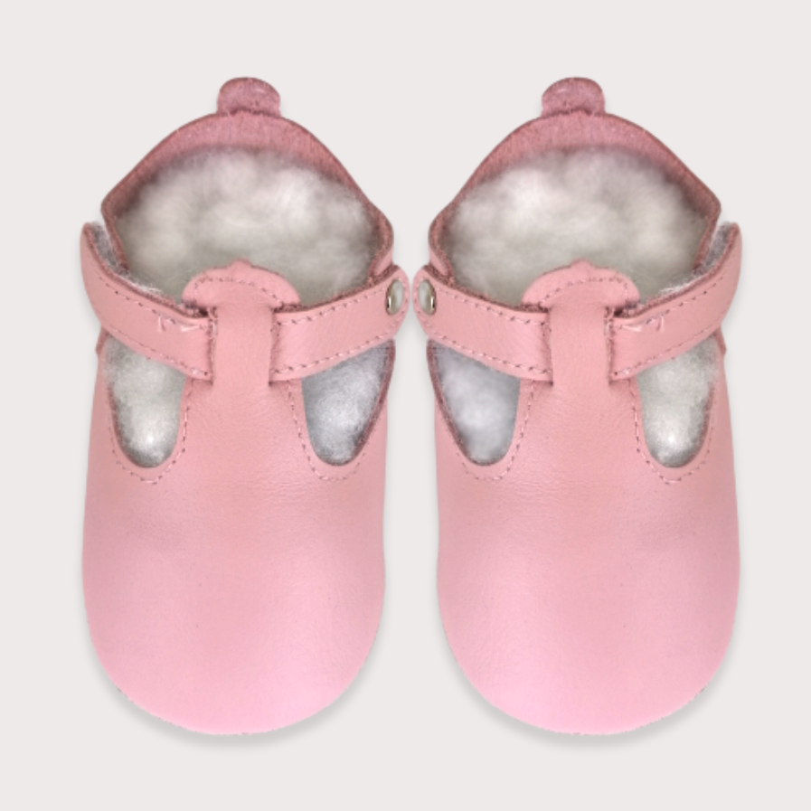 pink infant shoes
